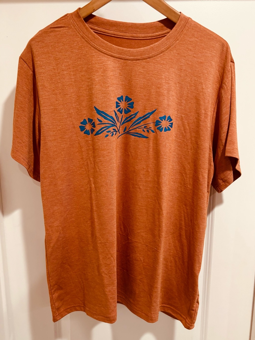 NWOT Rust Orange Floral Graphic Tee